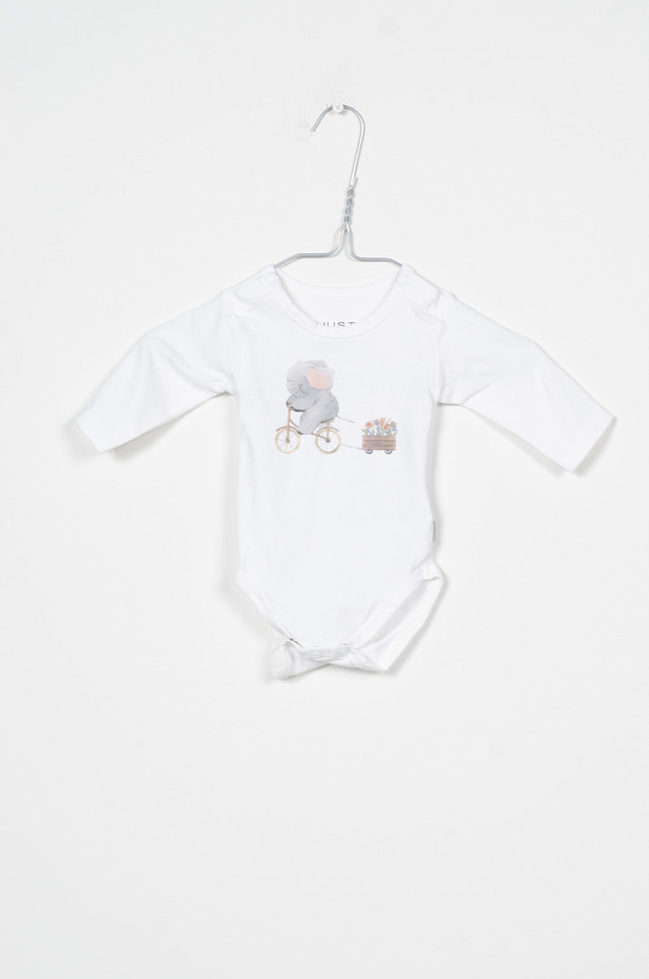 pinky-chips-24-10943 Body - Naissance – Image 1